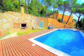 V&V Lloret-VILLA OCELLS, gran villa 12 PAX con piscina privada y gran barbacoa, 4km playa!